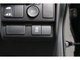 【横滑り防止装置】ドライバーの安全運転をアシストしてくれる装備が充実しています☆ドライバーの不安を安心へと変えてくれますね。