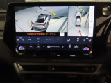 純正ナビ付です。もちろん車両後方を表示するバックガイドモニターが付いていて車庫入れ安心!