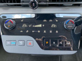 フルオートエアコン 温度設定をすれば自宅のエアコンのように車内の温度をコントロール