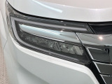 LEDヘッドライトは、点灯の瞬間から最大光量を発揮し、突然暗くなるトンネルなどでの安定感を高めます。