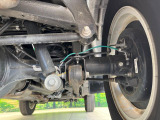 お車を安心してお乗りいただく為には、足回りの定期点検が欠かせません。サービスサポート(有償保証)では無料点検もご提供しており、安心のカーライフをお過ごしいただけるサポート体制が整っています。