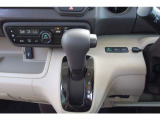 CVT車セレクトレバー