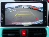 バックカメラ装備しております。駐車時に大変役に立ちますよ。駐車が苦手な方にも便利機能です。