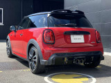 MINI正規販売店のお車は、全てのお車にMINI認定中古車の保証書が発行されます。保障約款もございますので保障内容が明確でございます。お客様にご安心してお乗り頂けますよう、全力でお客様をサポート致します。