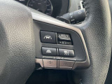 一定車速での巡航運転が可能なオートクルーズコントロールを装備。