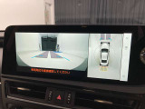 フロントカメラは運転席よりも前の視界を確保することで事前に危険を予知し、事故や衝突を防ぎます。