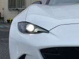 【ダブルファンクションターンランプ付きLEDヘッドライト】人気上昇中のダブルファンクションターンランプを装備!ウィンカーとデイライト&車幅灯を兼用し、特別感のあるエクステリアを演出します。