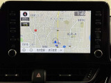 ディスプレイオーディオを装備。スマホとクルマをつなぐことで、これまでのナビに加えて、いろんなサービスが楽しめます。