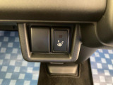 運転席にはシートヒーター機能が付いています。寒い日の心強い味方です♪