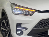 【シーケンシャルターンランプ付きLEDヘッドライト】人気の『流れるウィンカー』付きのLEDヘッドライトを装備♪高級感はもちろん、点灯時は存在感たっぷりで他車からも認識されやすく安心です。