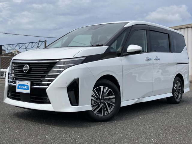 セレナ 1.4 e-POWER ハイウェイスターV 