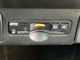 ビルトインタイプの【ETC】で見た目もスッキリ。高速道路の利用にとても便利です。