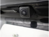バックカメラが付いているので後方確認が非常にしやすいです。今や運転初心者も熟練者も必須装備!ついていて損はないですね♪