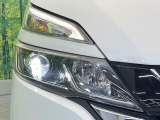 【LEDヘッドライト】悪天候や夜間走行時も良好な視界を確保し安心して運転できる高輝度LEDヘッドライトを装備!点灯速度が早く、消費電力も抑えられています。