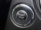 【プッシュスタート】キーが車内にあれば、エンジンの始動・停止はブレーキを踏んでスイッチを押すだけ!キーを取り出す手間を省き、ワンプッシュで操作するので簡単でスムーズ!