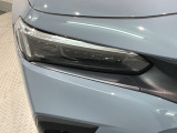 LEDヘッドライトは、点灯の瞬間から最大光量を発揮し、突然暗くなるトンネルなどでの安定感を高めます。