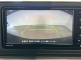 バックモニター付き。 車両後方の映像が画面に表示されるので、車庫入れが苦手な人も安心です。ただし、目視確認もお忘れなくお願いいたします。