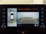 専用のカメラにより、上から見下ろしたような視点で360度クルマの周囲を確認することができます☆縦列駐車や幅寄せ時に活躍してくれます