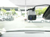 もしもの時に映像を記録する日産純正前後ドライブレコーダーが備わっています。