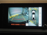 バックガイドモニターで、後方を確認しながら安心して駐車することができます。運転初心者も熟練者も必須の機能ですよ!