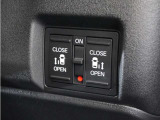 ◆両側電動スライドドア◆狭い駐車場でも乗り降りが楽々♪お子様が隣の車にドアを当ててしまう心配もございません!小さなお子様連れの方もこれで安心。