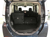 開口部の広いラゲージスペースは、ゴルフバックなどの荷物もラクラク積み込めます。