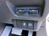 ETC車載器付。ETCが使用可能な道路通行料はキャッシュレスでスマートに走行できます。再セットアップして納車致します。