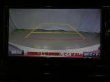 バックガイドモニターで、後方を確認しながら安心して駐車することができます。運転初心者も熟練者も必須の機能ですよ!