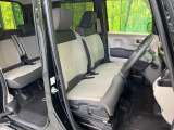 運転席シート廻りは使用感も少なく、良好な状態となっています。丁寧に使われていたことがよくわかりますね。