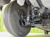 お車を安心してお乗りいただく為には、足回りの定期点検が欠かせません。サービスサポート(有償保証)では無料点検もご提供しており、安心のカーライフをお過ごしいただけるサポート体制が整っています。
