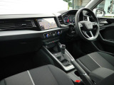 新型の車種から、お求めやすいモデルまで幅広く取り扱っております。
