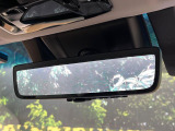 【デジタルインナーミラー】後席の大きな荷物や同乗者で後方が確認しづらい時でも安心!カメラが撮影した車両後方の映像をルームミラー内に表示。クリアな視界で状況の確認が可能です!