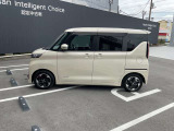 納車前には当社整備工場にて、日産整備士が、車検整備を実施。安心してお乗り頂けますようお渡しさせていただきます。