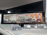カメラ型バックミラー搭載!