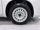 タイヤサイズは155/80R14です。