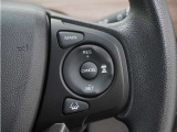◆アダプティブクルーズコントロール◆予め設定した車速内でクルマが自動的に加減速。前走車との適切な車間距離を維持しながら追従走行します。【LKAS】車線維持支援システムでステアリング操作を支援。