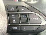 【レーダークルーズコントロール】高速道路での長距離走行が楽に!!自動で速度を保つクルーズコントロールが、衝突軽減システムと連携し、前方の車両を感知して車間を保つように速度調節してくれます!!