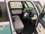 たとえばダイハツのお店にある、たくさんのスマアシ搭載車は、正常に作動する事をしっかり確認します。
