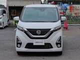 車両前面