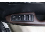 運転席ドアスイッチ回りの画像です