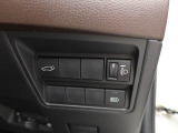 当社は購入後のアフターケアを大切にしております。納車後、1ヶ月無料点検、半年ごとにあんしん点検、12ヶ月法定点検の誘致をします。また車検までの点検をセットにした『ワンダフルパスポート』を販売中です。