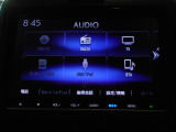 フルセグTV搭載。CD/DVD再生、Bluetoothオーディオに対応しています。