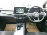 操作しやすい運転席廻り!操作パネルも使いやすい!!ドライブが楽しくなります!