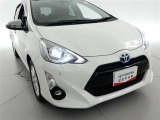 【LEDヘッドランプ】・・・消費電力の少ないLEDヘッドランプ。点灯してすぐに最大光量を発揮するのでトンネルなど周囲が急に暗くなった場合でも安心。