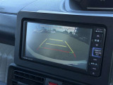 バックガイドモニターで、後方を確認しながら安心して駐車することができます。運転初心者も熟練者も必須の機能ですよ!