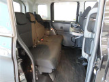ゆとりある広々とした車内空間は、ドライブを始め買い物やレジャーなど、幅広く活躍します。一人でもみんなとでもお出かけを楽しみましょう!