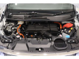 【エンジン型式】LFA【種類】水冷直列4気筒DOHC16バルブ+モーター【WLTCモード燃費】19.6km/リットル ※カタログデータ