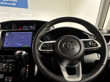 使いやすく運転しやすいレイアウトの運転席周り。