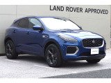 エクステリア・デザインは、ジャガーのスポーツカー「F-TYPE」からインスピレーションを得ています。ジャガー独自のフロント・グリルのデザイン、筋肉質なプロポーション、ショートオーバーハングです。