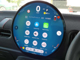 Apple CarPlayやAndroid Autoなど様々なアプリケーションがインストールされています!